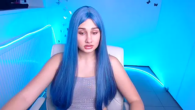 Stefanie Sweet online show from 10-22-25, 05:07