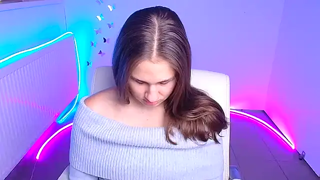 Stefanie Sweet online show from 10-18-25, 05:09