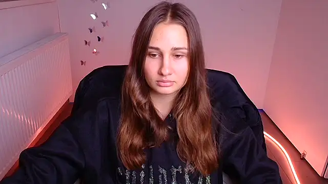 Stefanie Sweet online show from 10-10-25, 06:25