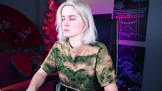 BethanyCloud online show from 04-10-26, 05:25