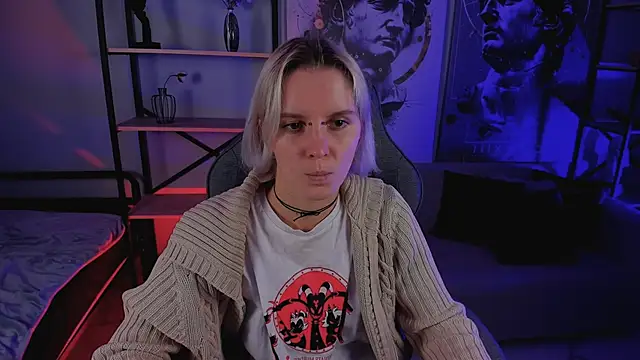 BethanyCloud online show from 11-10-25, 05:18