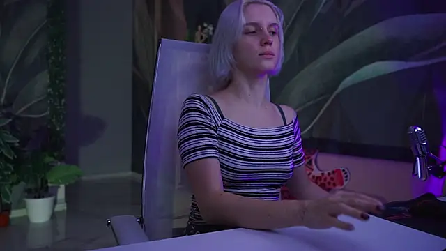 BethanyCloud online show from 12-02-25, 05:42