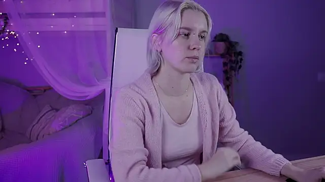 BethanyCloud online show from 12-05-25, 02:43