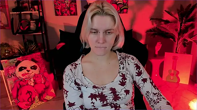 BethanyCloud online show from 12-17-25, 02:38