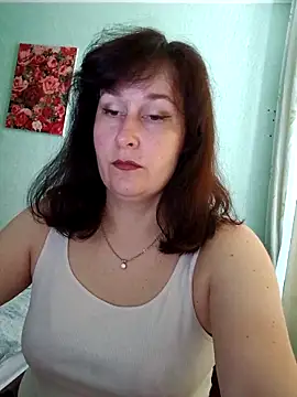 Amandda  online show from 06-18-26, 07:51
