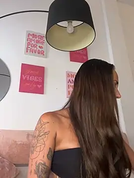 Rosieredxox online show from 05-31-26, 04:46