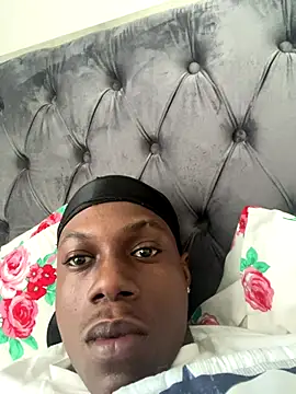 Snapshot of labishyoung25 chatting on 11-20-25, 06:08 labishyoung25 online show from 11-20-25, 06:08