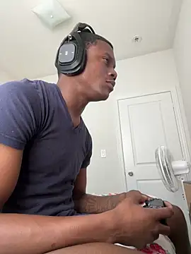 Snapshot of labishyoung25 chatting on 02-04-26, 03:29 labishyoung25 online show from 02-04-26, 03:29