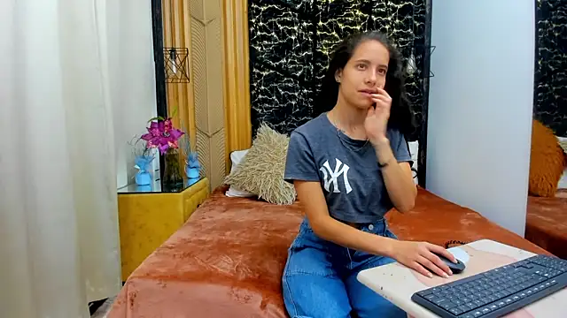 MiaCours online show from 03-05-26, 03:19