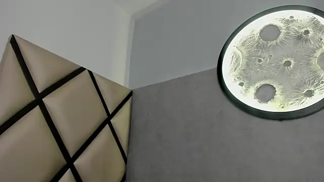 venus-03 online show from 04-12-26, 03:32