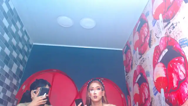 julessxcharlotte online show from 11-04-25, 02:32