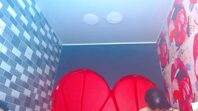 julessxcharlotte online show from 12-18-25, 02:21