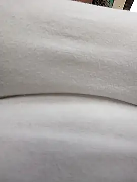 Mia-Glow online show from 04-07-26, 12:18