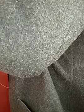 Mia-Glow online show from 11-10-25, 01:05