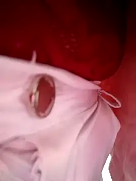 Mia-Glow online show from 03-04-26, 01:41