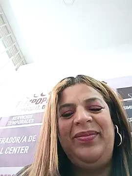 Mia-Glow online show from 12-19-25, 12:29