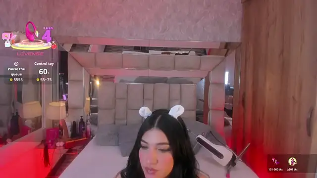 PAULETEJOHNSON online show from 10-31-25, 03:03