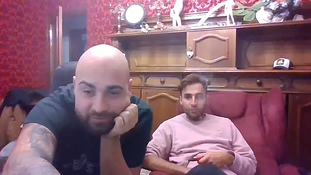 omihaze94 online show from 10-19-25, 04:21