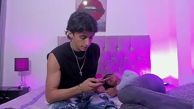 Snapshot of AndretiiAndCamila chatting on 10-01-25, 03:16 AndretiiAndCamila online show from 10-01-25, 03:16