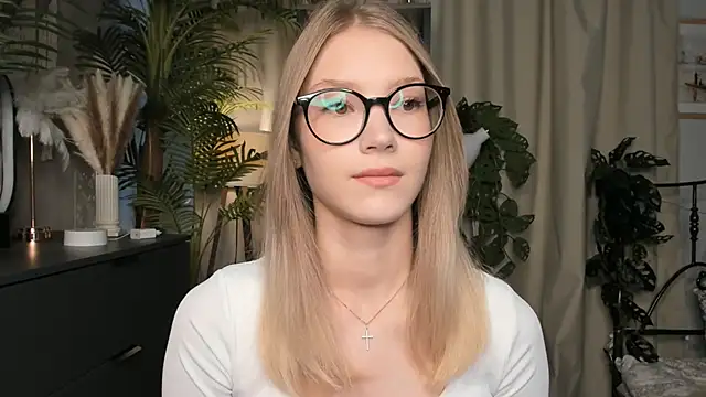 ChinBonnell online show from 10-16-25, 04:54