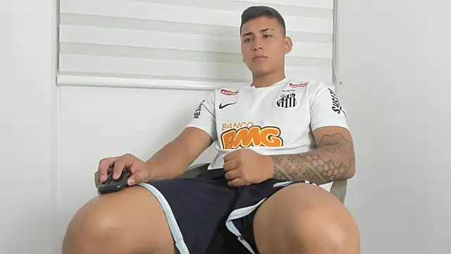 Hector 21  online show from 11-14-25, 06:28