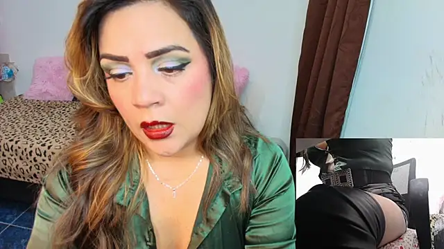 Paulina-Becerraa online show from 05-13-26, 04:19