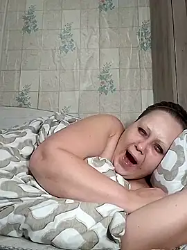 Tupo070481 online show from 10-30-25, 01:15