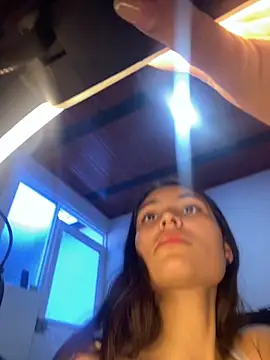 Snapshot of hotwife26 chatting on 10-16-25, 02:58 hotwife26 online show from 10-16-25, 02:58