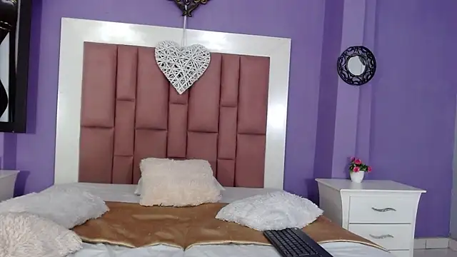 ChiaraLudovica online show from 09-15-25, 02:50