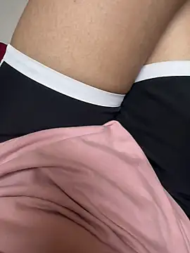 crazy111girl online show from 11-08-25, 07:06