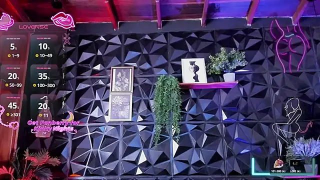 April  foxx online show from 12-21-25, 04:08