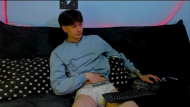 Dioniso guy8 online show from 04-15-26, 07:51