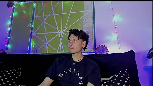 Snapshot of Dioniso_guy8 chatting on 02-26-26, 08:31 Dioniso guy8 online show from 02-26-26, 08:31