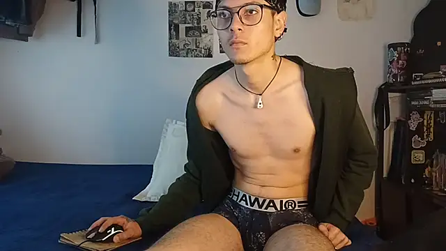 Snapshot of Dioniso_guy8 chatting on 10-07-25, 07:26 Dioniso guy8 online show from 10-07-25, 07:26