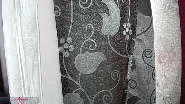 Snapshot of Fia__ chatting on 02-10-26, 04:39 Fia online show from 02-10-26, 04:39