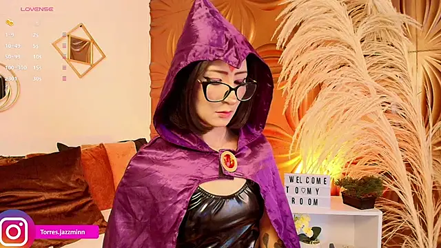 Snapshot of Jazmintorress chatting on 10-11-25, 01:23 Jazmintorress online show from 10-11-25, 01:23