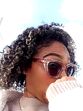 BiiancaEstradaa online show from 04-12-26, 08:45