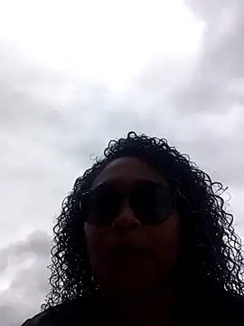 Snapshot of BiiancaEstradaa chatting on 09-12-25, 04:51 BiiancaEstradaa online show from 09-12-25, 04:51