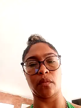 BiiancaEstradaa online show from 03-12-26, 01:59