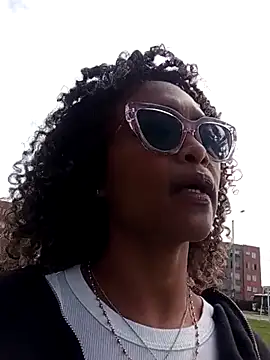 BiiancaEstradaa online show from 04-14-26, 02:11