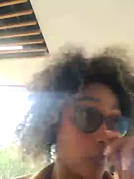 Snapshot of BiiancaEstradaa chatting on 10-07-25, 05:14 BiiancaEstradaa online show from 10-07-25, 05:14
