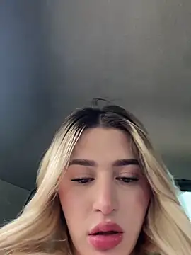 Mia sofiia21 online show from 09-25-25, 05:41