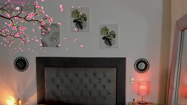 Seraphyne666 online show from 10-16-25, 12:24