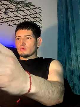 Snapshot of Ian_kai chatting on 10-14-25, 01:39 Ian kai online show from 10-14-25, 01:39