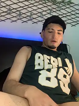 Snapshot of Ian_kai chatting on 10-09-25, 06:52 Ian kai online show from 10-09-25, 06:52