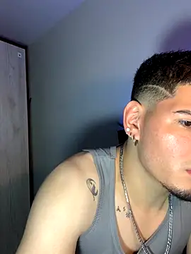 Snapshot of Ian_kai chatting on 10-01-25, 02:49 Ian kai online show from 10-01-25, 02:49