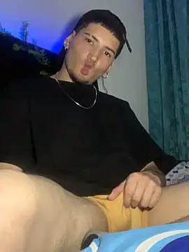 Snapshot of Ian_kai chatting on 09-27-25, 03:01 Ian kai online show from 09-27-25, 03:01