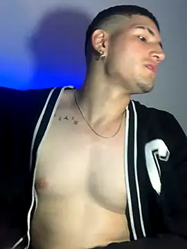 Snapshot of Ian_kai chatting on 09-11-25, 03:28 Ian kai online show from 09-11-25, 03:28