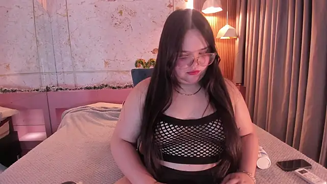 Lushi Love online show from 12-23-25, 01:49