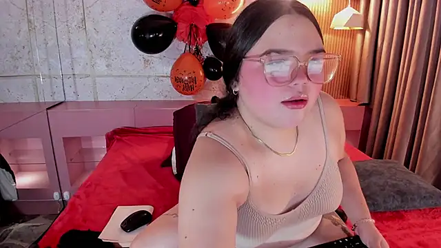 Lushi Love online show from 10-16-25, 07:33